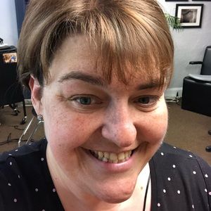 Meet your Posher, Genevieve